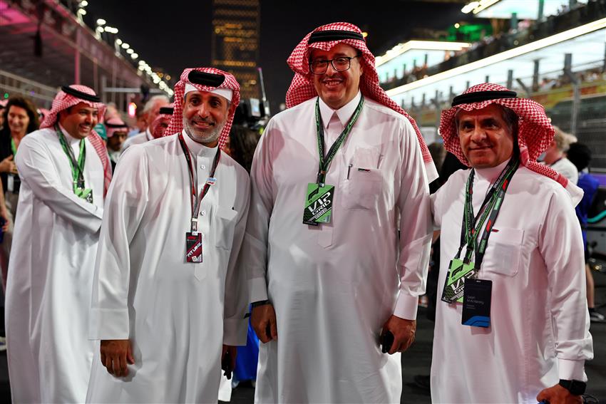 F1 Race fans in Bahrain